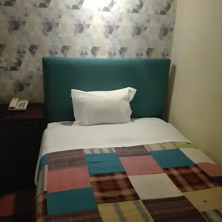 Kamanga Hotel Tomar